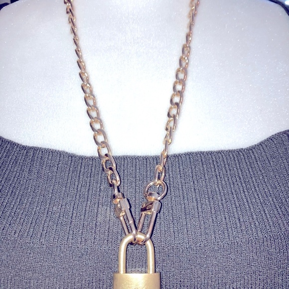 🔑LOUIS VUITTON🔑Gold Lock #318 w/Hold Unbranded Chain - Picture 12 of 14